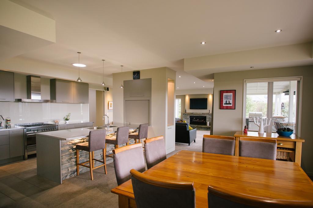 Riverview Terrace Wanaka Exterior photo